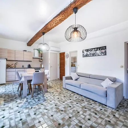 One Bedroom Heart Of Appartement