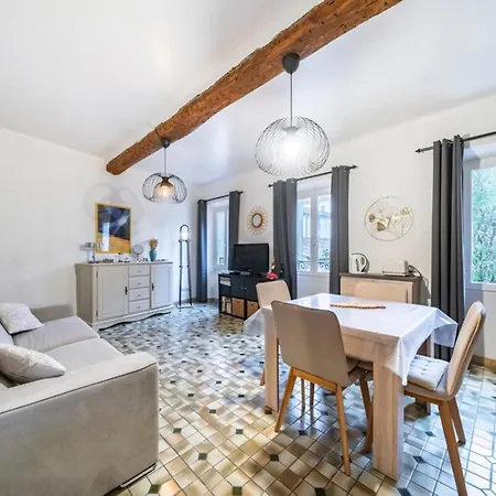 One Bedroom Heart Of *